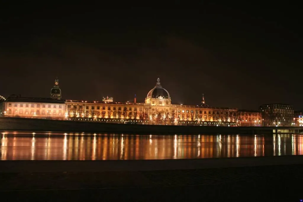 Au Coeur De Lyon Proche Bellecour + Superbe Vue Apartman